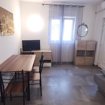 Apartmani Viktorija Fazana Ruang foto