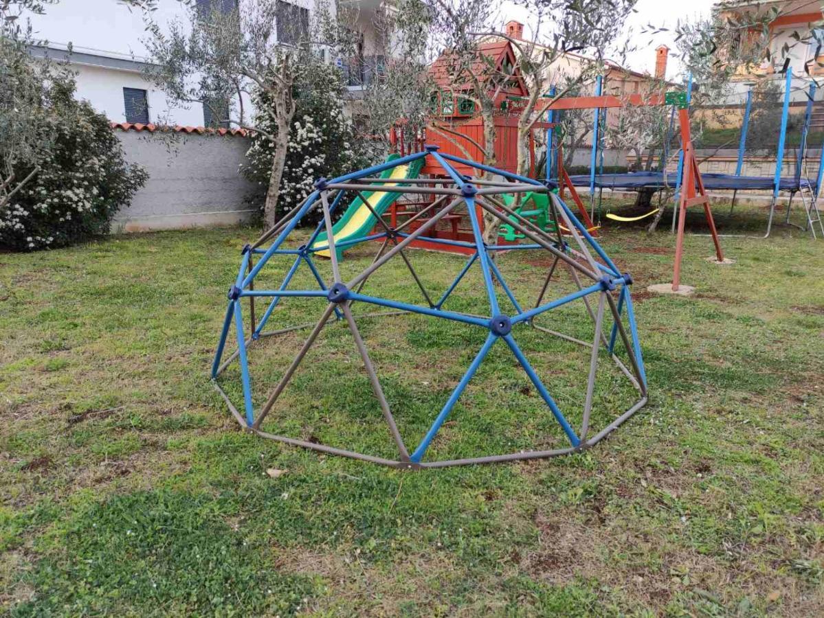 Apartmani Viktorija Fazana Bagian luar foto