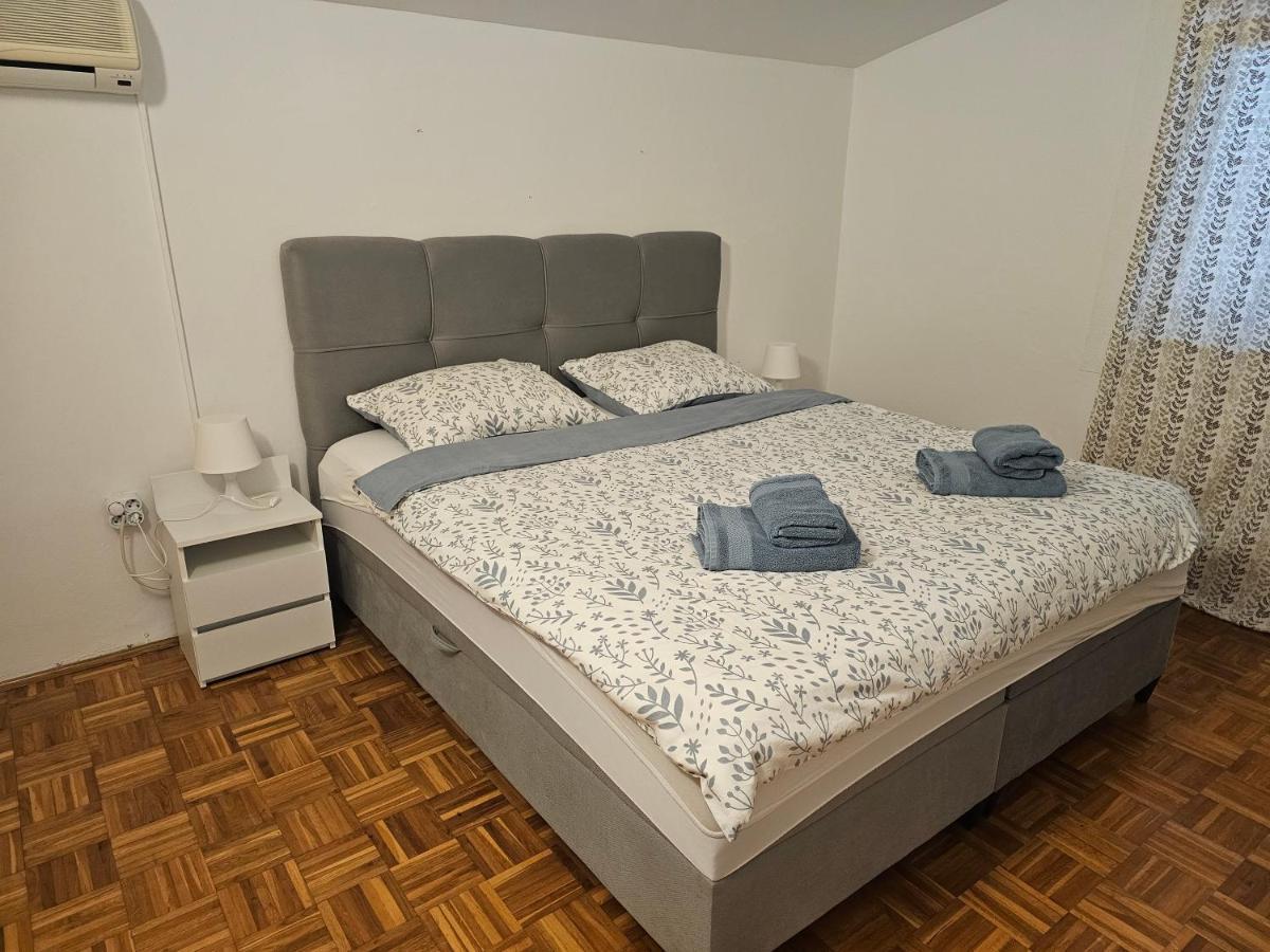Apartmani Viktorija Fazana Bagian luar foto