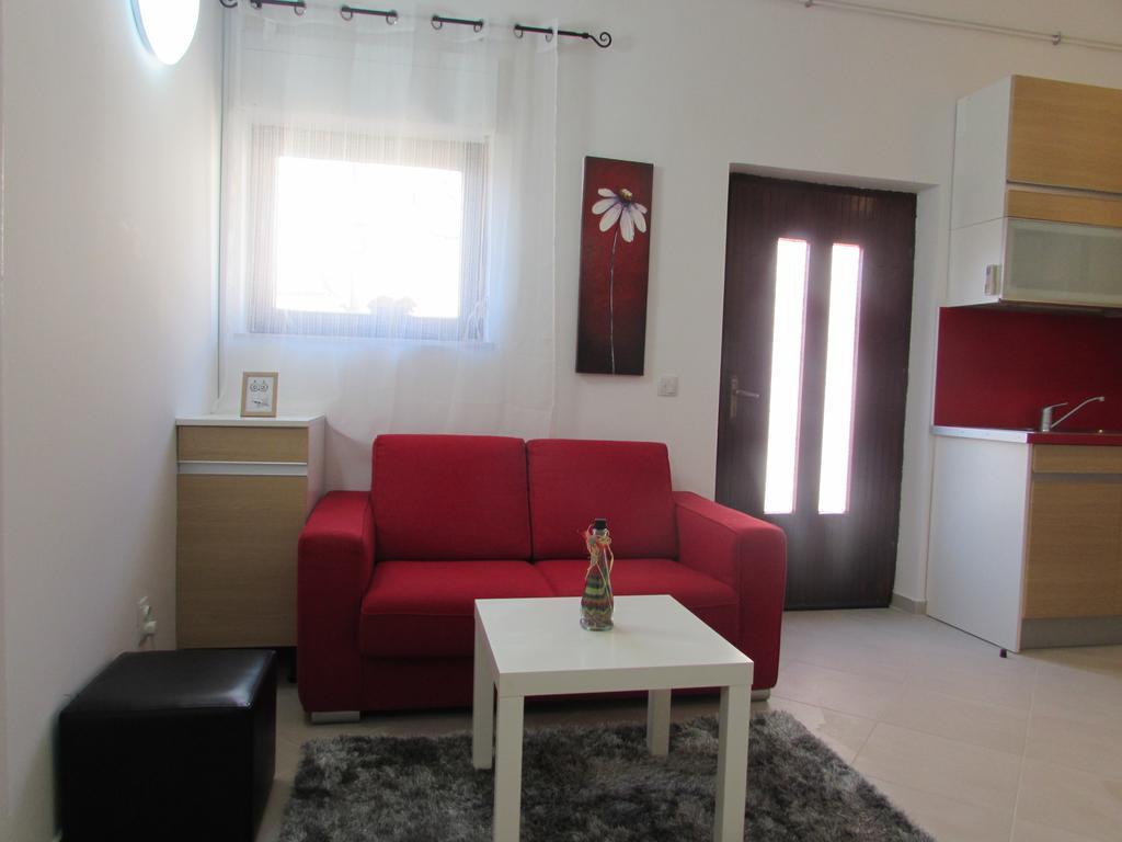 Apartmani Viktorija Fazana Bagian luar foto