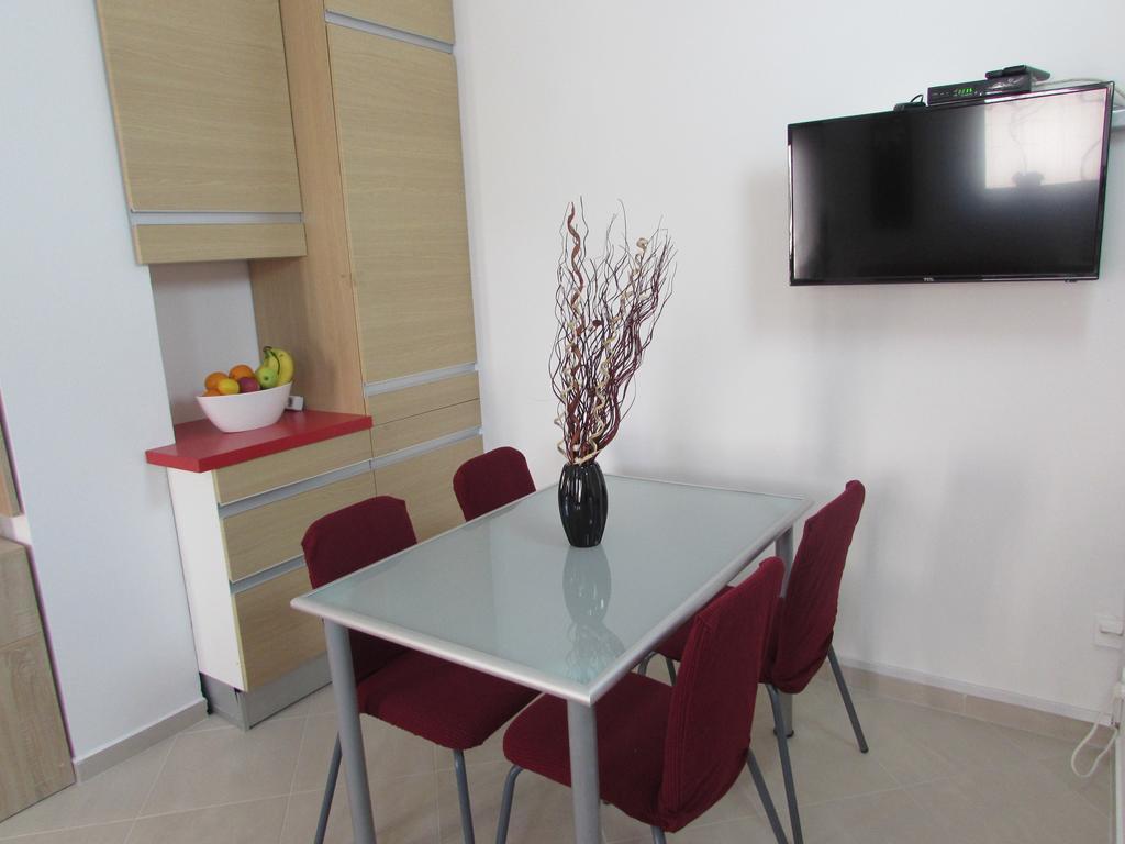 Apartmani Viktorija Fazana Bagian luar foto