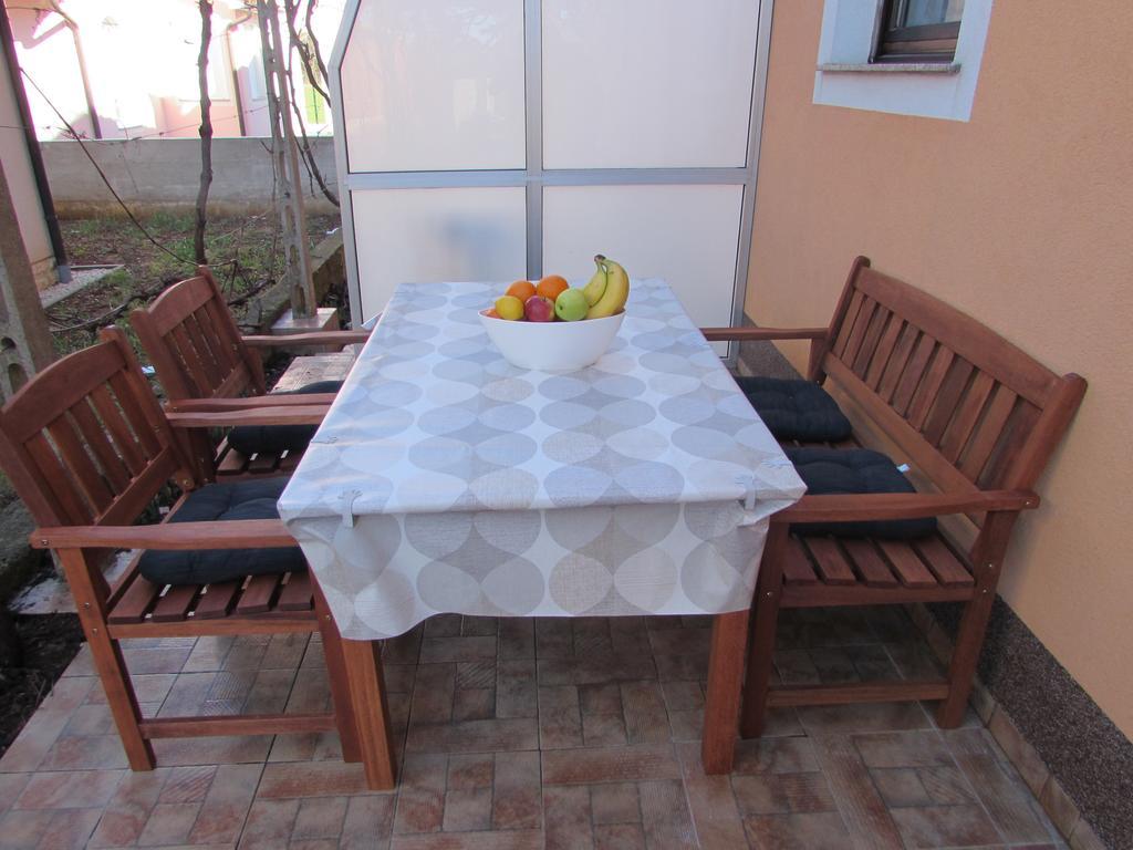Apartmani Viktorija Fazana Bagian luar foto