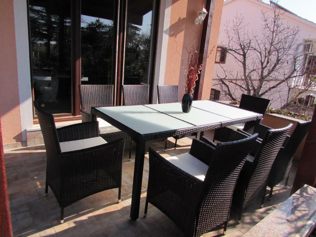 Apartmani Viktorija Fazana Bagian luar foto